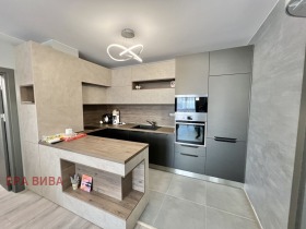 Обява Продава 3-СТАЕН,град Варна, Бриз>