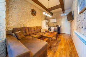 Обява Продава КЪЩА,град Варна, м-т Долна Трака