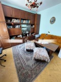 Продава 4-СТАЕН, град Шумен, Център • 239000 лв. / 122198.76 € • 83884077 3 — Holmes.bg Продава 4-СТАЕН, град Шумен, Център • 239000 лв. / 122198.76 € • 83884077 3