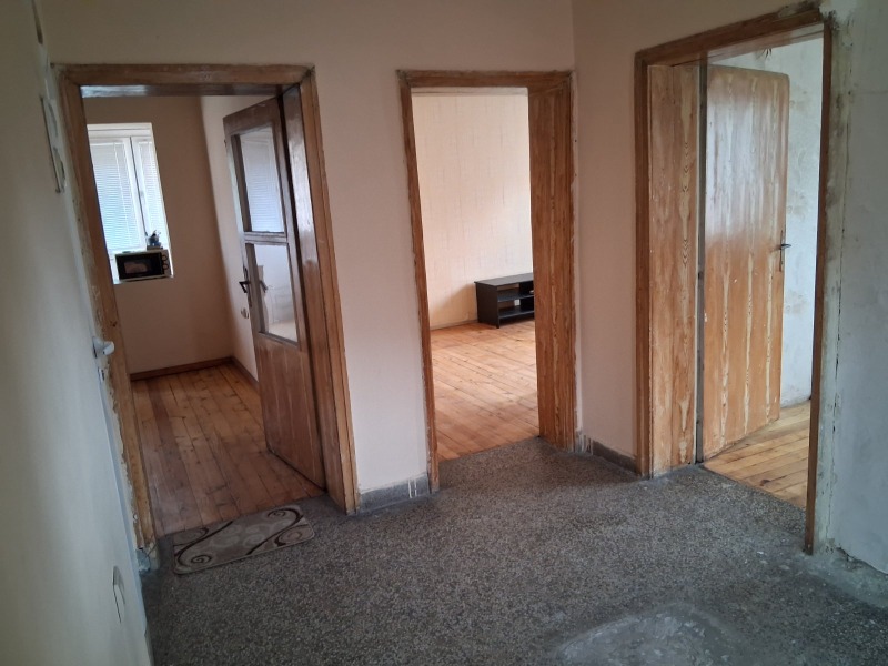 Продава ЕТАЖ ОТ КЪЩА, град Перник, Изток • 107500 € • 97280245 1 — Holmes.bg Продава ЕТАЖ ОТ КЪЩА, град Перник, Изток • 107500 € • 97280245 1