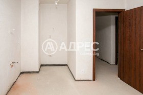 Продава 3-стаен, град София