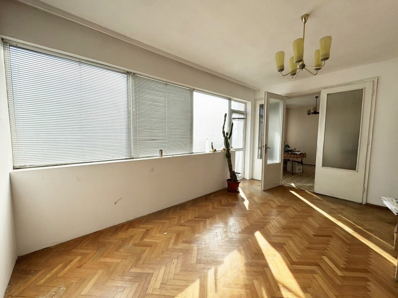 Продава 3-СТАЕН, град Велико Търново, Център • 135000 € / 264037.05 лв. • 88836880 1 — Holmes.bg Продава 3-СТАЕН, град Велико Търново, Център • 135000 € / 264037.05 лв. • 88836880 1