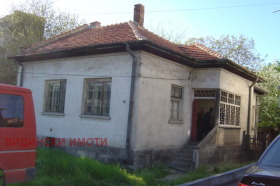 Продажба на къщи в град Видин - изображение 2 