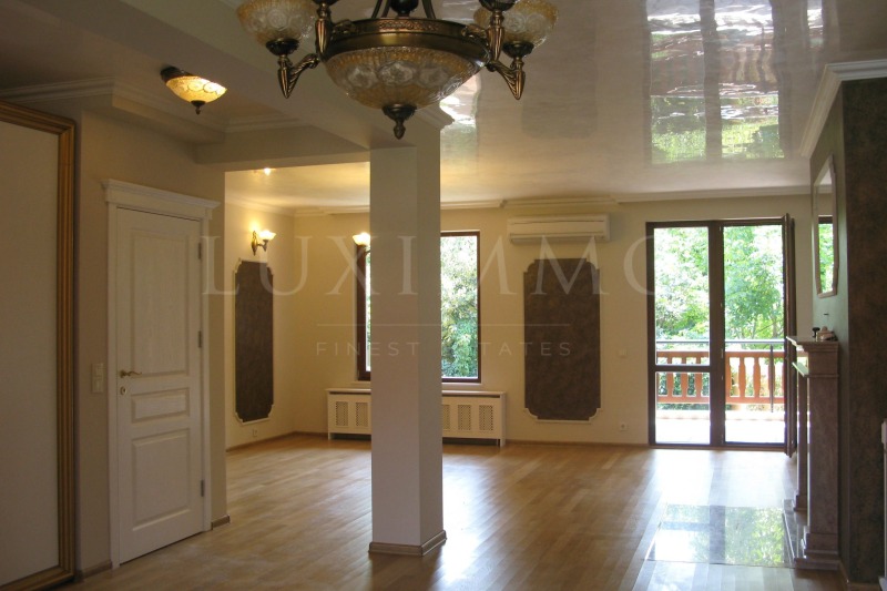 Под наем КЪЩА, град Пловдив, Кършияка • 1900 € / 3716.08 лв. • 79486143 1 — Holmes.bg Под наем КЪЩА, град Пловдив, Кършияка • 1900 € / 3716.08 лв. • 79486143 1