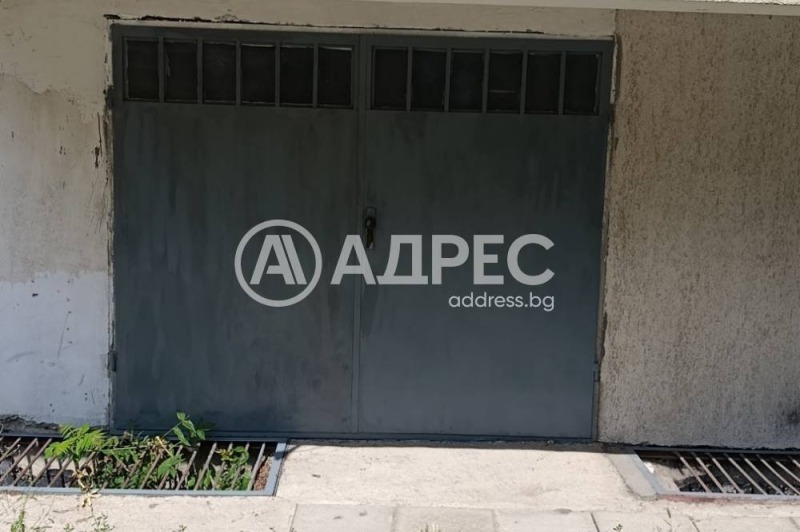 Под наем ГАРАЖ, ПАРКОМЯСТО, град София, Център • 200 € / 391.17 лв. • 98368029 1 — Holmes.bg Под наем ГАРАЖ, ПАРКОМЯСТО, град София, Център • 200 € / 391.17 лв. • 98368029 1