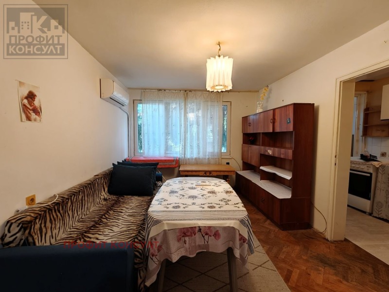 Под наем 2-СТАЕН, град Велико Търново, Център • 250 € / 488.96 лв. • 21260353 1 — Holmes.bg Под наем 2-СТАЕН, град Велико Търново, Център • 250 € / 488.96 лв. • 21260353 1