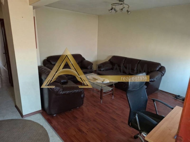 Под наем 3-СТАЕН, град Варна, Лятно кино Тракия • 600 € / 1173.50 лв. • 49191516 1 — Holmes.bg Под наем 3-СТАЕН, град Варна, Лятно кино Тракия • 600 € / 1173.50 лв. • 49191516 1