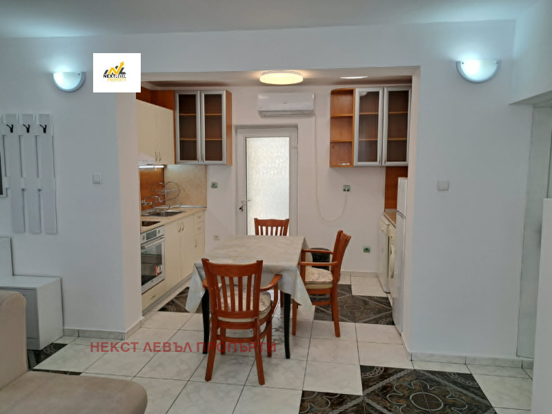 Под наем 3-СТАЕН, град София, Център • 900 € / 1760.25 лв. • 79376211 1 — Holmes.bg Под наем 3-СТАЕН, град София, Център • 900 € / 1760.25 лв. • 79376211 1