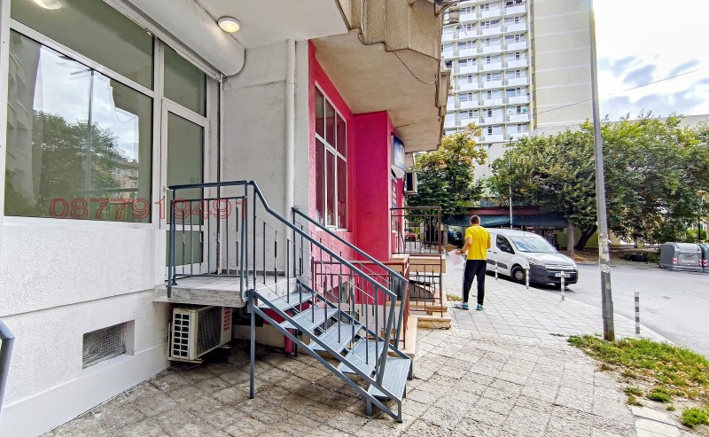 Под наем МАГАЗИН, град Варна, Левски 2 • 450 € / 880.12 лв. • 13334827 1 — Holmes.bg Под наем МАГАЗИН, град Варна, Левски 2 • 450 € / 880.12 лв. • 13334827 1