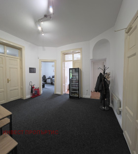 ОФИС, 180 m2 - Holmes.bg ОФИС, 180 m2