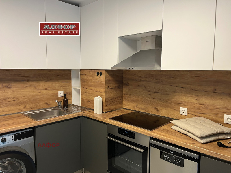 Под наем 3-СТАЕН, град Варна, Спортна зала • 1600 лв. / 818.07 € • 95185488 1 — Holmes.bg Под наем 3-СТАЕН, град Варна, Спортна зала • 1600 лв. / 818.07 € • 95185488 1