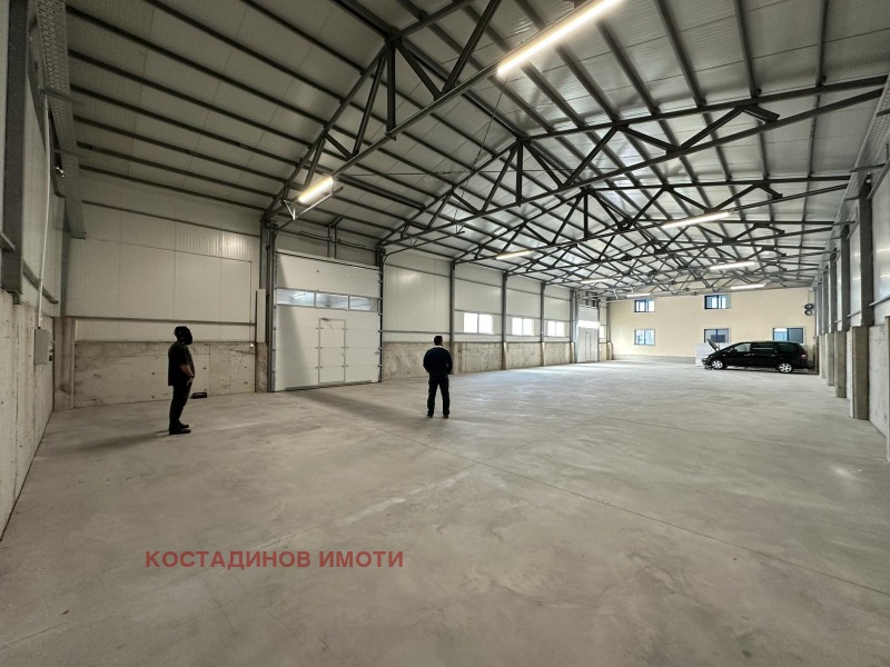 Под наем СКЛАД, област Пловдив, с. Труд • 3662 € • 55611163 1 — Holmes.bg Под наем СКЛАД, област Пловдив, с. Труд • 3662 € • 55611163 1