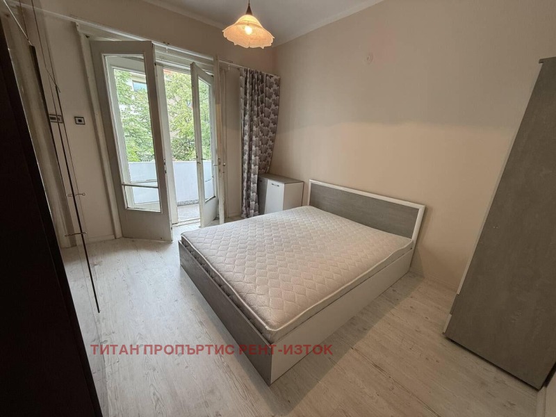 Под наем 3-СТАЕН, град Бургас, Център • 850 лв. / 434.60 € • 39162210 1 — Holmes.bg Под наем 3-СТАЕН, град Бургас, Център • 850 лв. / 434.60 € • 39162210 1