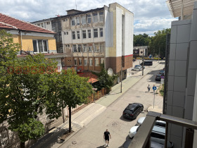 Дава под наем 2-стаен, град Перник