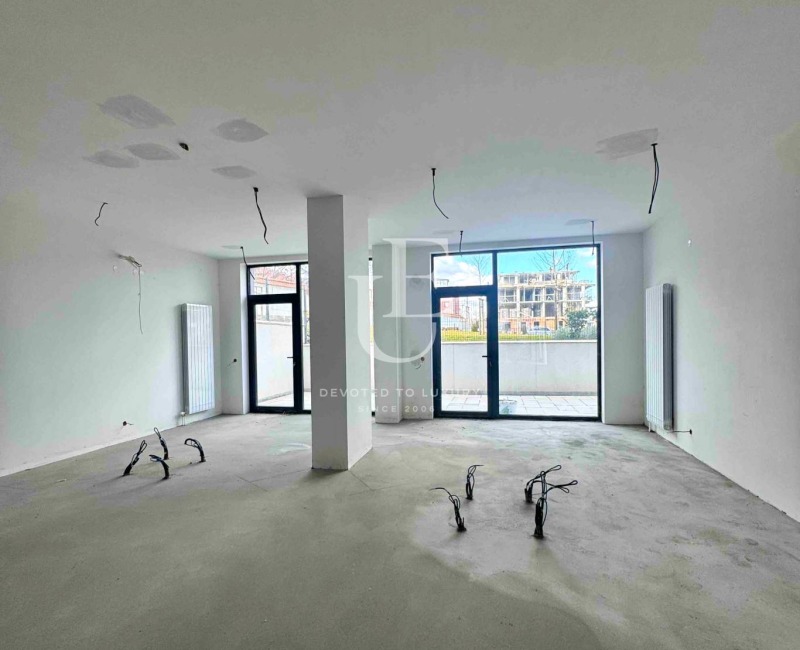 Под наем ОФИС, град София, Драгалевци • 2690 € / 5261.18 лв. • 99069333 1 — Holmes.bg Под наем ОФИС, град София, Драгалевци • 2690 € / 5261.18 лв. • 99069333 1