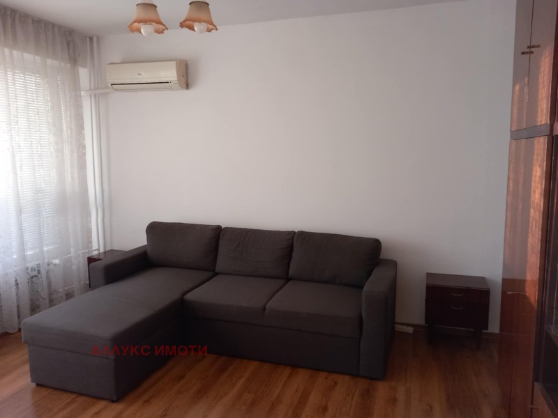 Под наем 1-СТАЕН, град Русе, Възраждане • 250 € • 98522940 1 — Holmes.bg Под наем 1-СТАЕН, град Русе, Възраждане • 250 € • 98522940 1