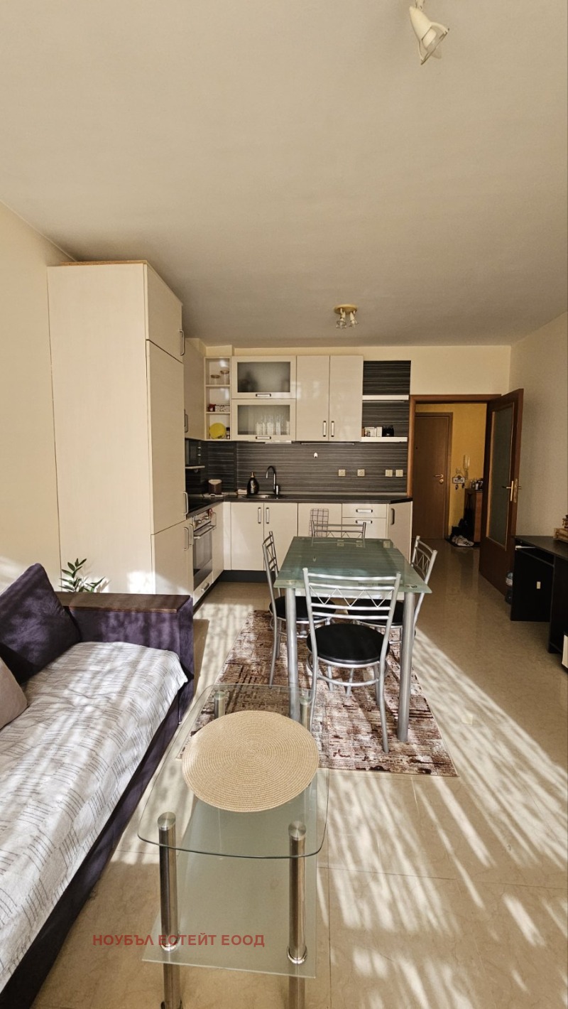 Под наем 2-СТАЕН, град София, Дружба 1 • 1100 лв. / 562.42 € • 42501270 1 — Holmes.bg Под наем 2-СТАЕН, град София, Дружба 1 • 1100 лв. / 562.42 € • 42501270 1