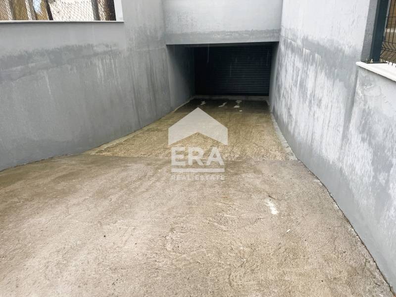 Под наем ГАРАЖ, ПАРКОМЯСТО, град Кърджали, Център • 120 лв. / 61.36 € • 69097187 1 — Holmes.bg Под наем ГАРАЖ, ПАРКОМЯСТО, град Кърджали, Център • 120 лв. / 61.36 € • 69097187 1