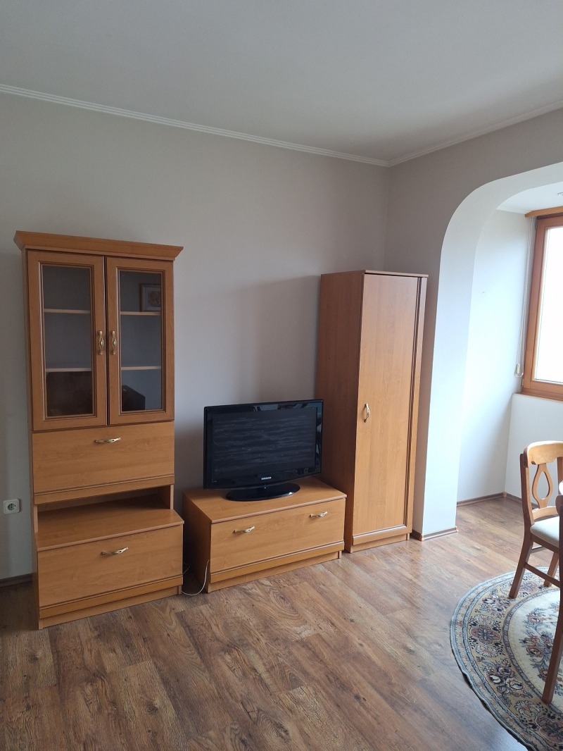 Под наем 4-СТАЕН, град Пловдив, Христо Смирненски • 600 € / 1173.50 лв. • 93382000 1 — Holmes.bg Под наем 4-СТАЕН, град Пловдив, Христо Смирненски • 600 € / 1173.50 лв. • 93382000 1