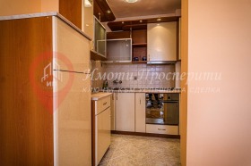 Обява Дава под наем 3-СТАЕН,град София, Разсадника