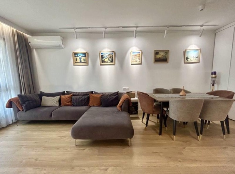 Под наем 3-СТАЕН, град София, Лозенец • 1300 € / 2542.58 лв. • 82624778 1 — Holmes.bg Под наем 3-СТАЕН, град София, Лозенец • 1300 € / 2542.58 лв. • 82624778 1