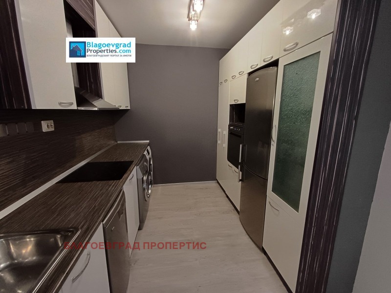 Под наем 3-СТАЕН, град Благоевград, Широк център • 500 € • 32466086 1 — Holmes.bg Под наем 3-СТАЕН, град Благоевград, Широк център • 500 € • 32466086 1