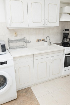 Обява Дава под наем 2-СТАЕН,град Пловдив, Каменица 2