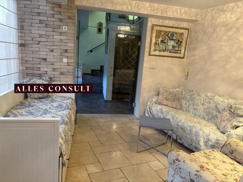 Под наем 3-СТАЕН, град София, Лозенец • 900 € / 1760.25 лв. • 66430626 1 — Holmes.bg Под наем 3-СТАЕН, град София, Лозенец • 900 € / 1760.25 лв. • 66430626 1