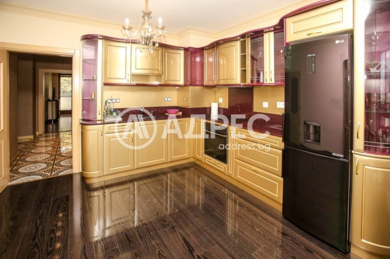 Под наем 2-СТАЕН, град София, Банишора • 600 € / 1173.50 лв. • 41070805 1 — Holmes.bg Под наем 2-СТАЕН, град София, Банишора • 600 € / 1173.50 лв. • 41070805 1