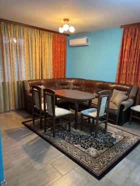 Обява Дава под наем 3-СТАЕН,град Пловдив, Кючук Париж