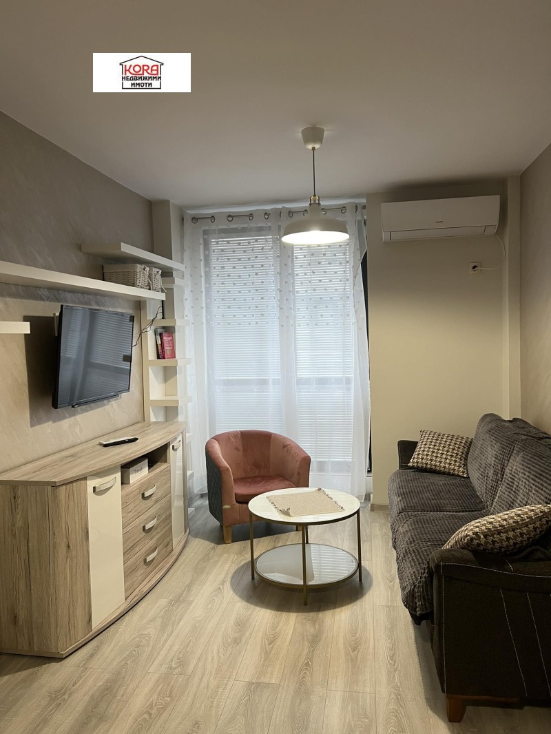 Под наем 2-СТАЕН, град Плевен, Широк център • 450 € / 880.12 лв. • 43047574 1 — Holmes.bg Под наем 2-СТАЕН, град Плевен, Широк център • 450 € / 880.12 лв. • 43047574 1