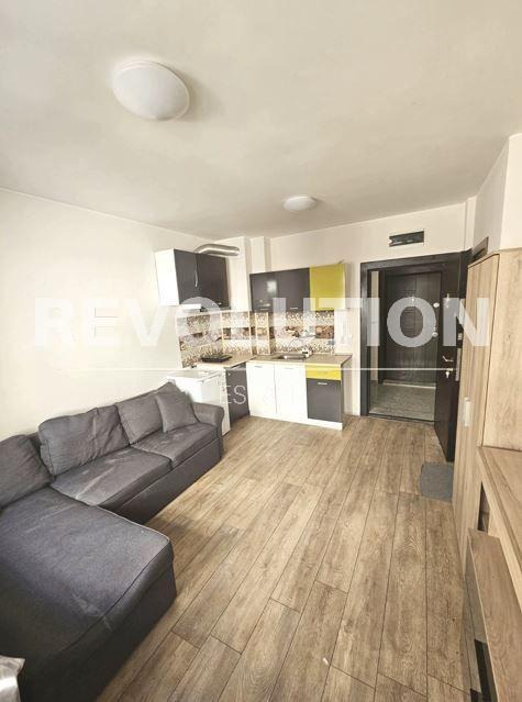 Дава под Наем 1-стаен в град Варна, Лятно кино Тракия, 38 кв.м, 250 € – 488,96 лв. Дава под Наем 1-стаен в град Варна, Лятно кино Тракия, 38 кв.м, 250 € – 488,96 лв.