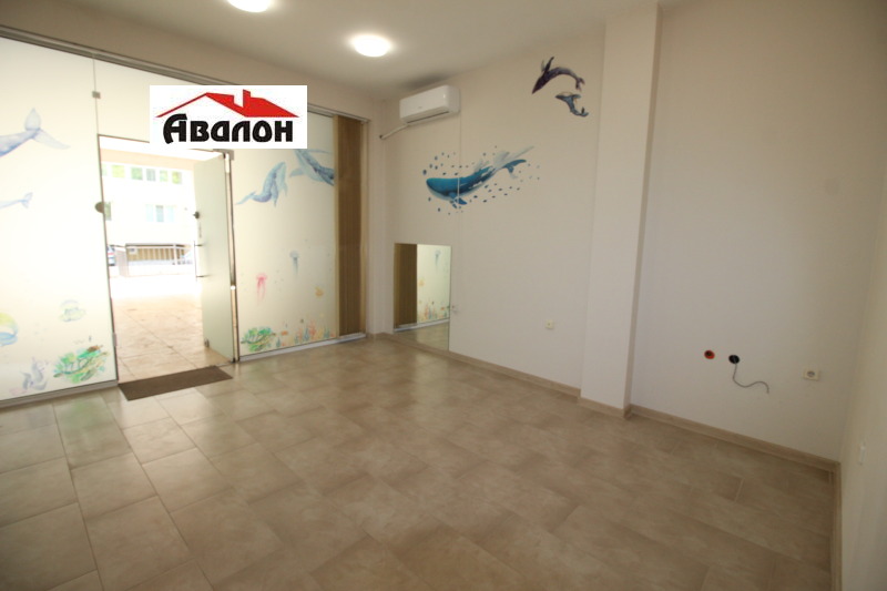 Под наем ОФИС, град Русе, Родина 1 • 280 € / 547.63 лв. • 56823174 1 — Holmes.bg Под наем ОФИС, град Русе, Родина 1 • 280 € / 547.63 лв. • 56823174 1