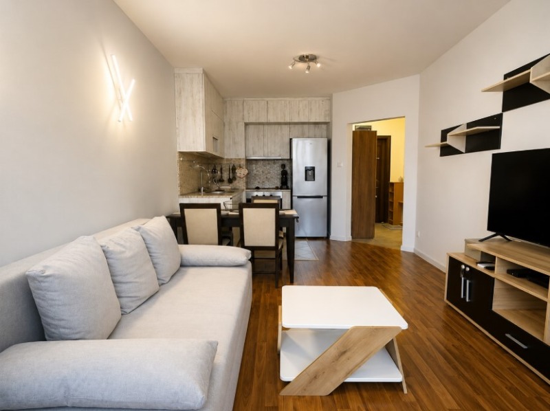 Под наем 2-СТАЕН, град София, Младост 4 • 669 € • 23488860 1 — Holmes.bg Под наем 2-СТАЕН, град София, Младост 4 • 669 € • 23488860 1