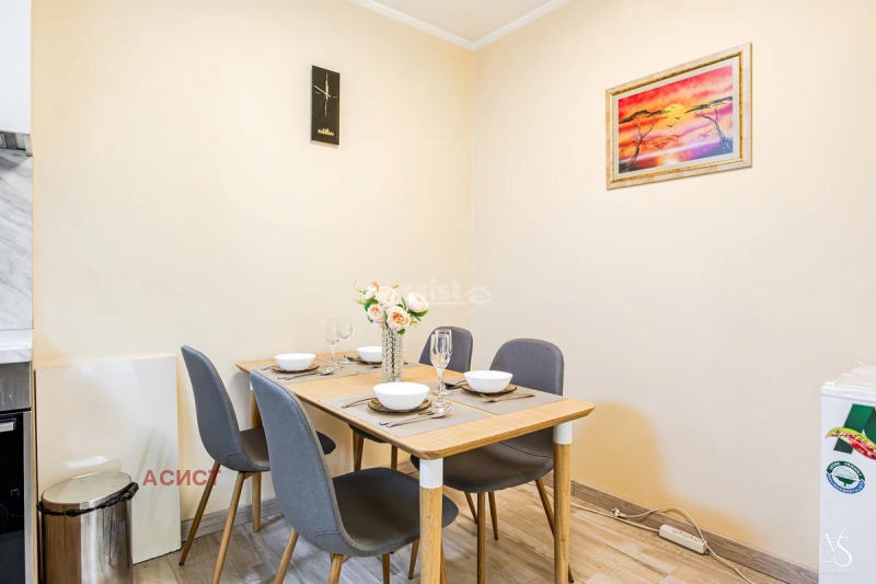 Под наем 2-СТАЕН, град София, Банишора • 550 € / 1075.71 лв. • 87398256 1 — Holmes.bg Под наем 2-СТАЕН, град София, Банишора • 550 € / 1075.71 лв. • 87398256 1