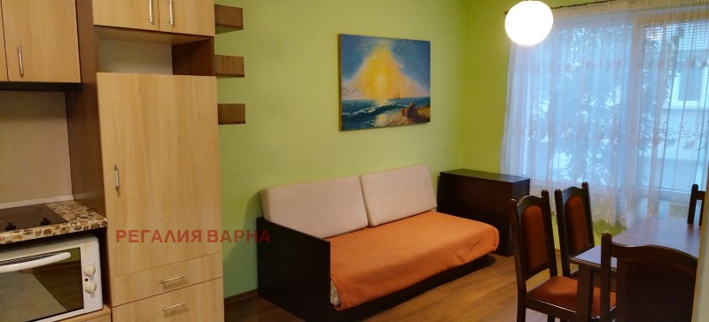 Под наем 2-СТАЕН, град Варна, ВИНС-Червен площад • 850 лв. / 434.60 € • 40189055 1 — Holmes.bg Под наем 2-СТАЕН, град Варна, ВИНС-Червен площад • 850 лв. / 434.60 € • 40189055 1