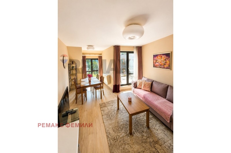 Под наем 3-СТАЕН, град Варна, Гръцка махала • 840 € / 1642.90 лв. • 88444326 1 — Holmes.bg Под наем 3-СТАЕН, град Варна, Гръцка махала • 840 € / 1642.90 лв. • 88444326 1