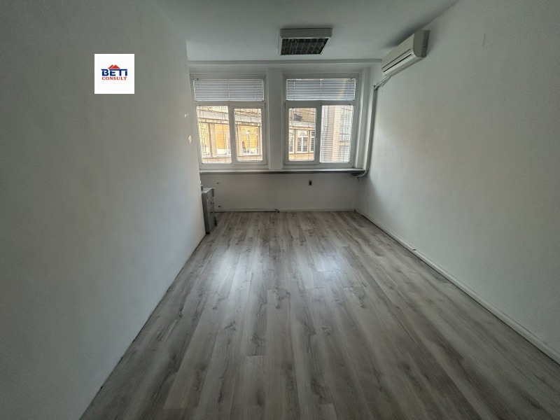 Под наем ОФИС, град София, Център • 330 € / 645.42 лв. • 89529735 1 — Holmes.bg Под наем ОФИС, град София, Център • 330 € / 645.42 лв. • 89529735 1