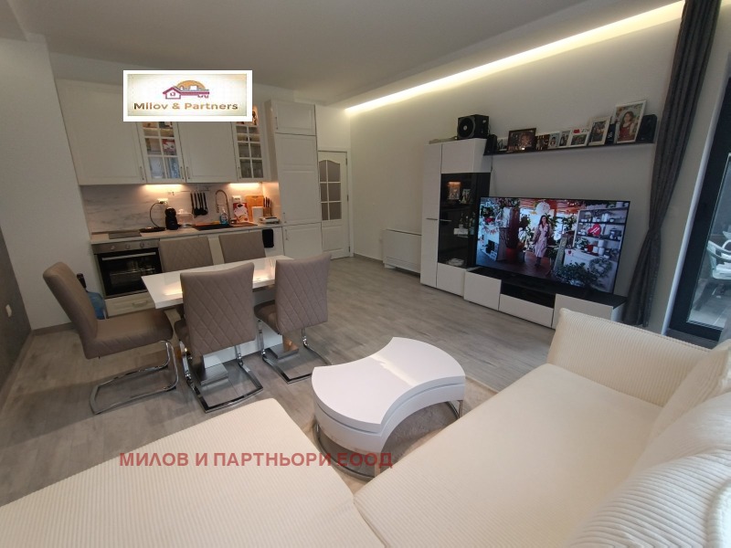 Под наем 2-СТАЕН, град София, Хладилника • 780 € • 11395908 1 — Holmes.bg Под наем 2-СТАЕН, град София, Хладилника • 780 € • 11395908 1