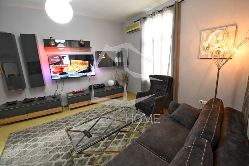 Под наем 3-СТАЕН, град София, Център • 750 € • 82019240 1 — Holmes.bg Под наем 3-СТАЕН, град София, Център • 750 € • 82019240 1