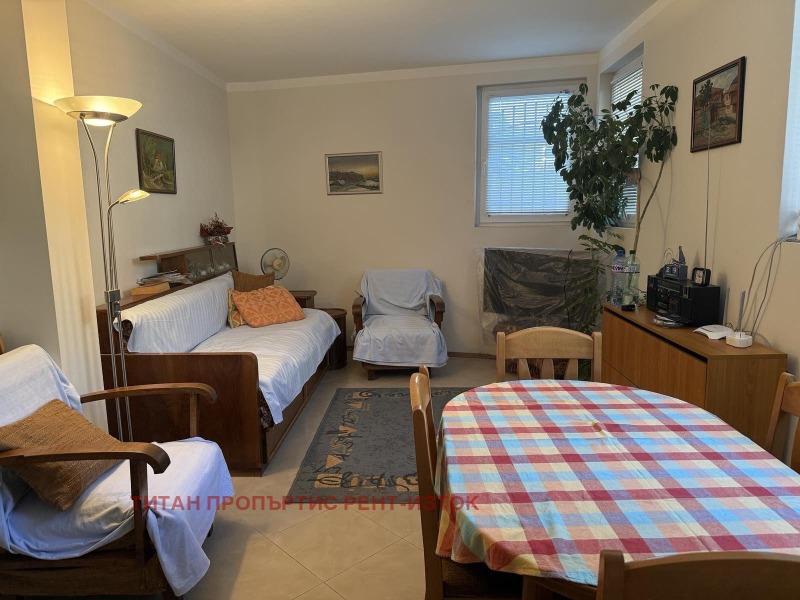 Под наем 2-СТАЕН, град Бургас, Център • 600 лв. / 306.78 € • 11684017 1 — Holmes.bg Под наем 2-СТАЕН, град Бургас, Център • 600 лв. / 306.78 € • 11684017 1