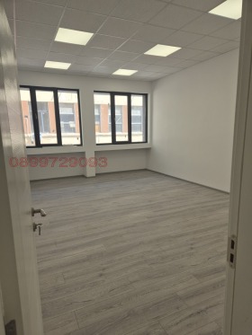 Обява Дава под наем ОФИС,град Пловдив, Южен