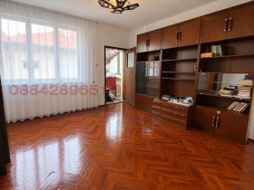 ЕТАЖ ОТ КЪЩА, 110 m2 - Holmes.bg ЕТАЖ ОТ КЪЩА, 110 m2