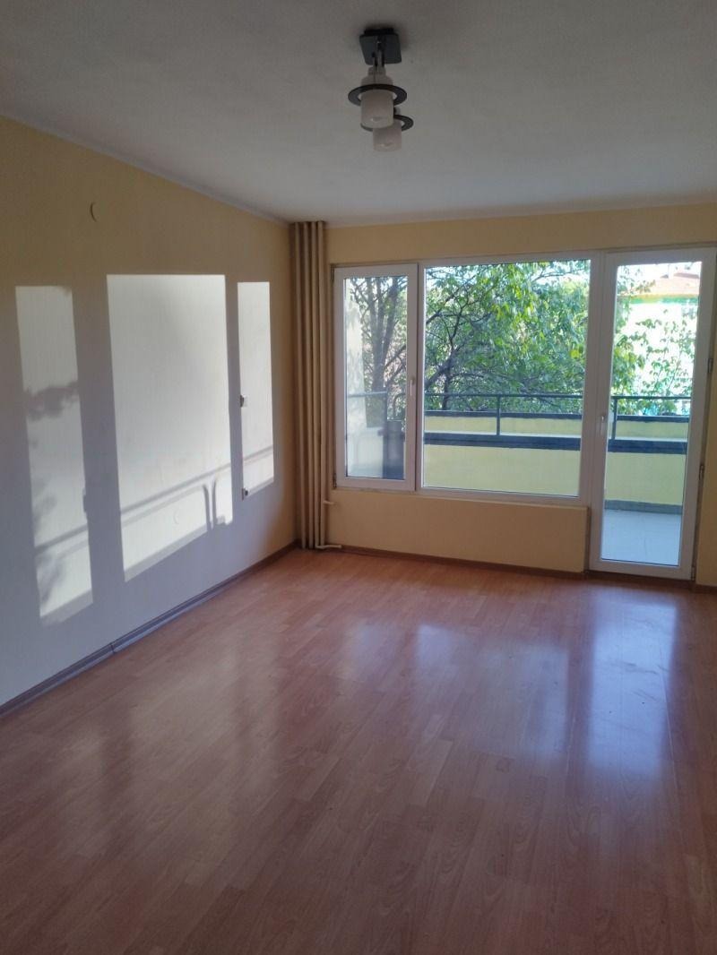 Под наем 2-СТАЕН, град София, Белите брези • 480 € • 94403073 1 — Holmes.bg Под наем 2-СТАЕН, град София, Белите брези • 480 € • 94403073 1