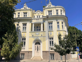 Обява Дава под наем КЪЩА,град Варна, Гръцка махала