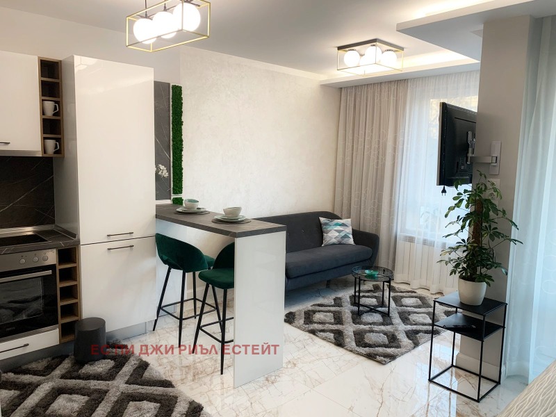 Под наем 1-СТАЕН, град София, Център • 699 € • 99375046 1 — Holmes.bg Под наем 1-СТАЕН, град София, Център • 699 € • 99375046 1