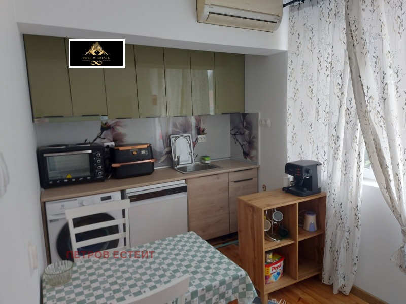 Под наем ЕТАЖ ОТ КЪЩА, област Пазарджик, гр. Велинград • 400 € • 80578305 1 — Holmes.bg Под наем ЕТАЖ ОТ КЪЩА, област Пазарджик, гр. Велинград • 400 € • 80578305 1