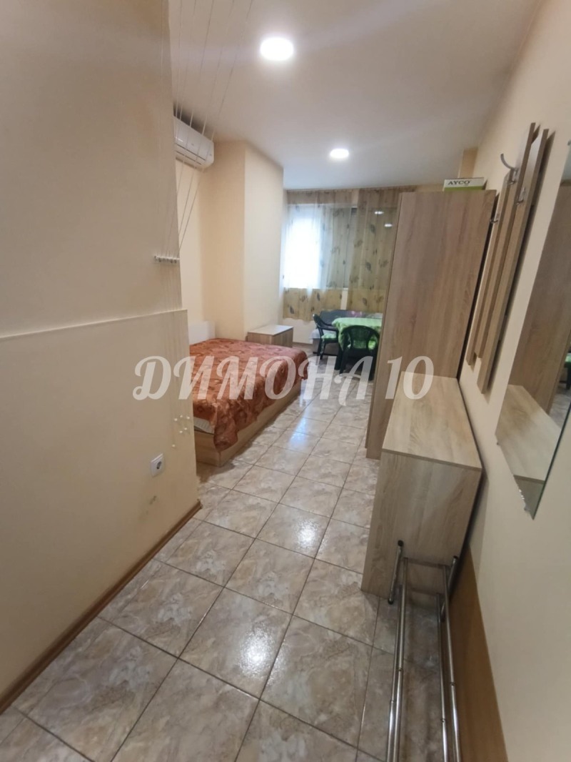 Под наем 1-СТАЕН, град Русе, Широк център • 180 € / 352.05 лв. • 73697158 1 — Holmes.bg Под наем 1-СТАЕН, град Русе, Широк център • 180 € / 352.05 лв. • 73697158 1