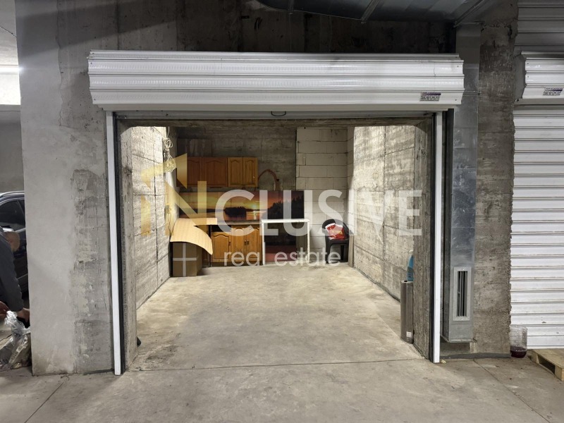 Под наем ГАРАЖ, ПАРКОМЯСТО, град София, Люлин 1 • 150 € • 13053563 1 — Holmes.bg Под наем ГАРАЖ, ПАРКОМЯСТО, град София, Люлин 1 • 150 € • 13053563 1