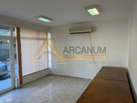 ОФИС, 30 m2 - Holmes.bg ОФИС, 30 m2